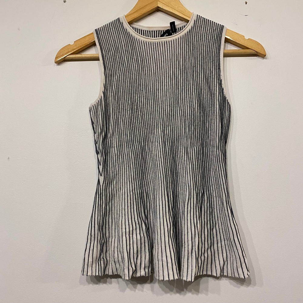 Theory Chic Old Money Black White Stripe Sleeveless Peplum Ribbed Knit Top Small